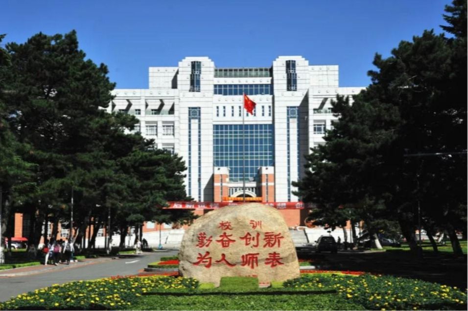 学院直属党支部组织全体教职工参观吉林省廉政教育基地